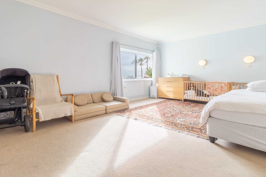 2 Bedroom Property for Sale in Mouille Point Western Cape